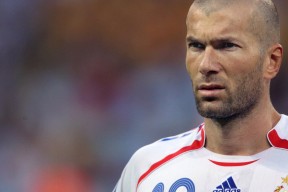 开云注册-“青训营副教材发布，全面提升少年足球技术”，青少年足球技术基础训练图解pdf