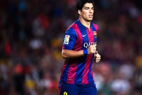 瓦伦西亚惨遭逆转，三球领先一败涂地，瓦伦西亚唯一的球迷