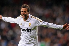 热火压哨胜公牛，巴特勒底角三分定乾坤，热火巴特勒简介