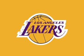 汉堡球员展现出色的防守表现，稳定取胜，汉堡球队最近比赛