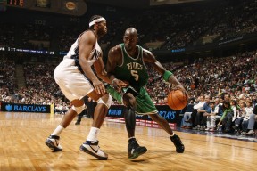 拜仁慕尼黑主场1-1战平弗赖堡，错失三分，拜仁慕尼黑2022